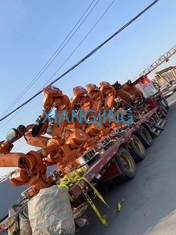 Lengan robot KR 300-2 PA 5 sumbu KUKA digunakan untuk memilih dan menempatkan