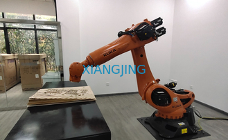 Lengan robot KUKA KR210 R3300 EXTRA bekas untuk cuitting