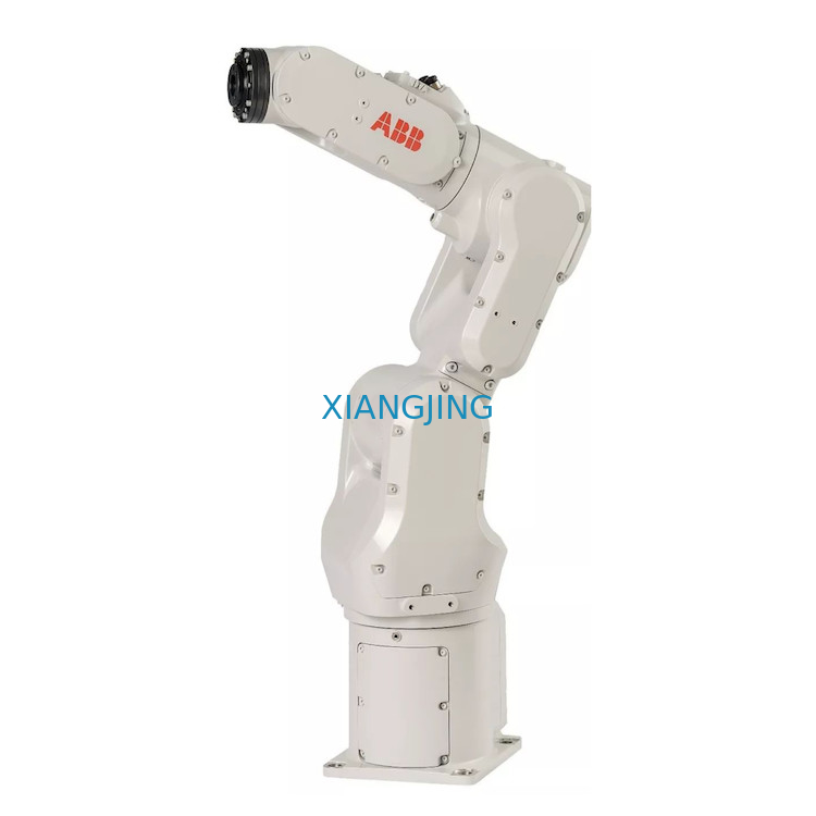 Peralatan Industri Bekas ABB IRB 1100 Sebagai Mesin Perakitan Jarum Dengan Payload 4Kg Mencapai Lengan Robot Industri 580mm