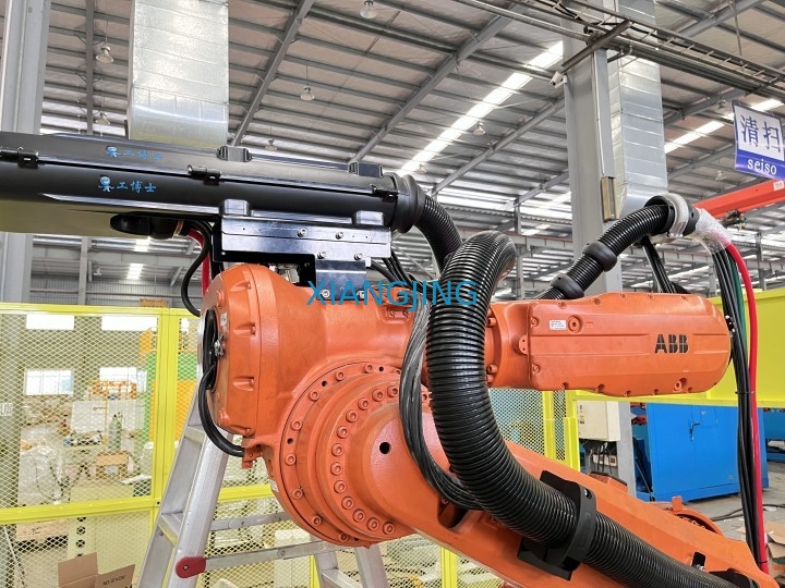Robot Industri Kuka KR 70 R2100 PA untuk memilih dan menempatkan robot bekas