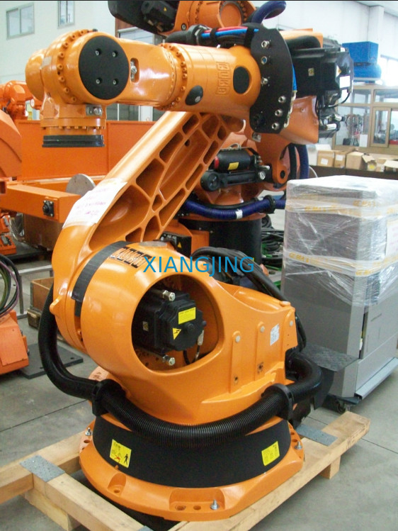 Robotic Welding Arm KUKA KR120 R3200 6 Axis Tangan Kedua Untuk memilih dan menempatkan